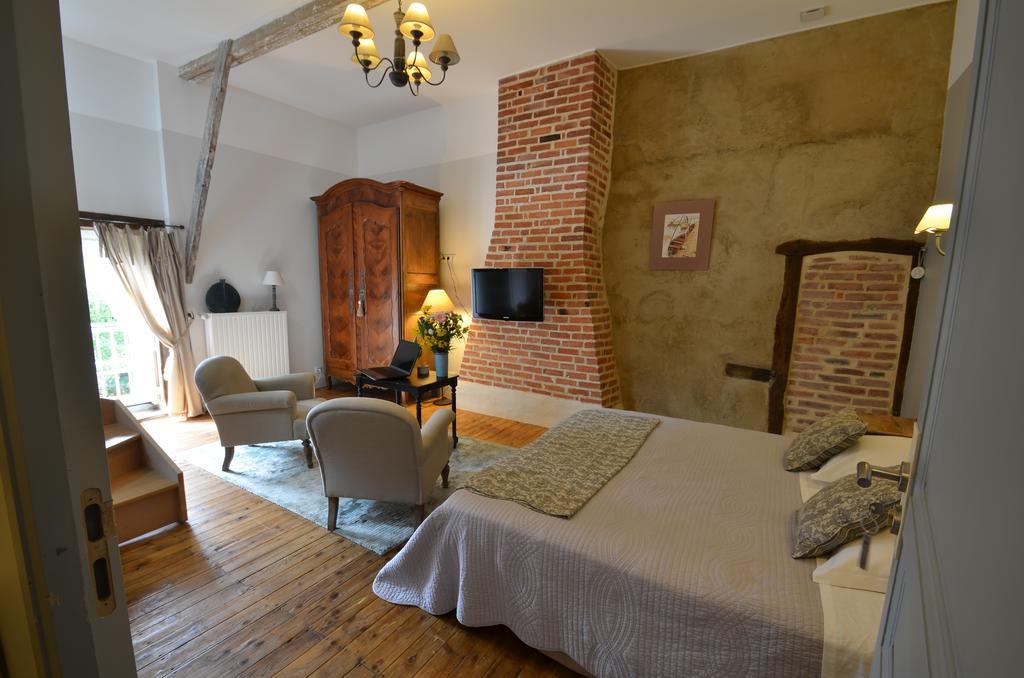 샹트피 La Gentilhommiere B&B 외부 사진